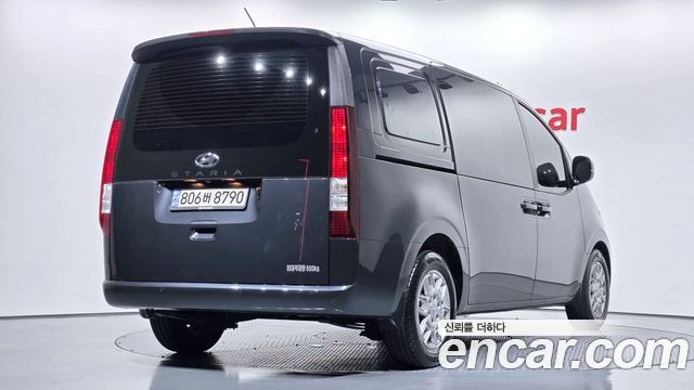Hyundai Staria Cargo 5-Seater Modern 2022 — фото 2