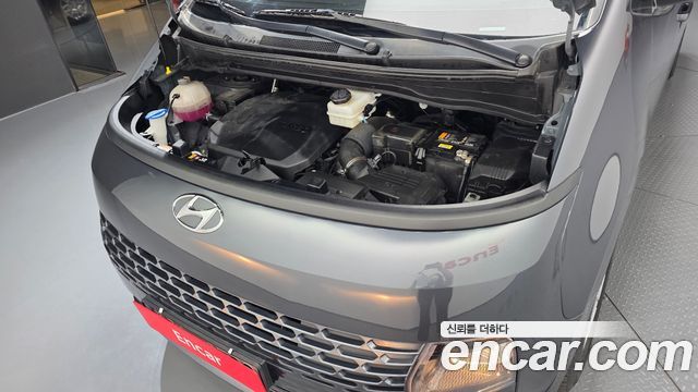 Hyundai Staria Cargo 5-Seater Modern 2022 — фото 6