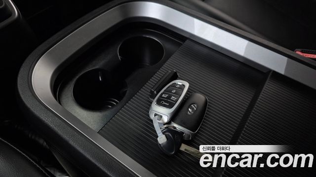Hyundai Staria Cargo 5-Seater Modern 2022 — фото 19