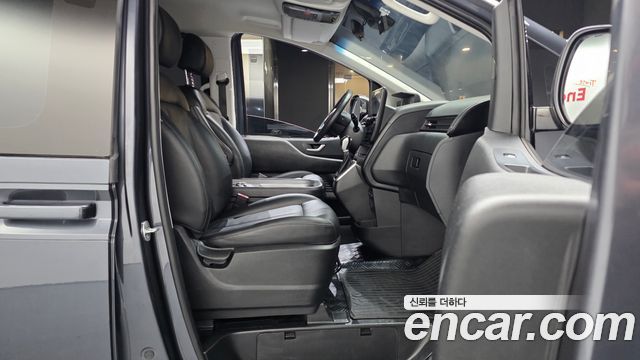 Hyundai Staria Cargo 5-Seater Modern 2022 — фото 26