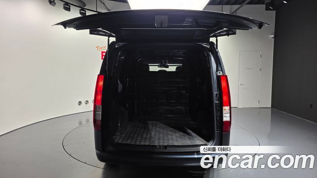 Hyundai Staria Cargo 5-Seater Modern 2022 — фото 31