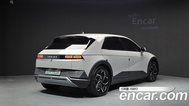 Hyundai Ioniq 5 Long range Exclusive 2022 — фото 2