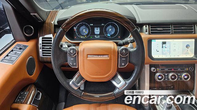 Land Rover Range Rover (IV) 4.4 SDV8 AB DIESEL 2017 — фото 13