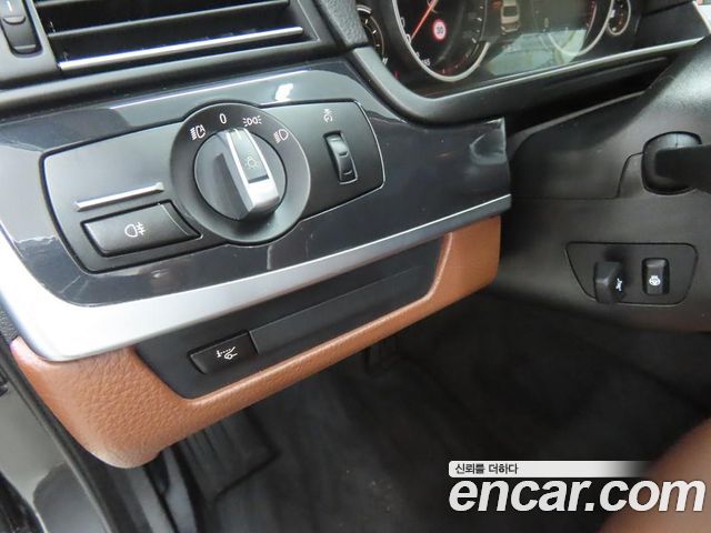BMW 5 Series (F10) 520d xDrive 2015 — фото 10