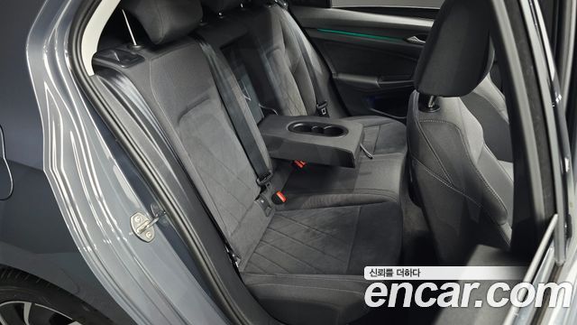 Volkswagen Golf (VIII) 2.0 TDI Prestige 2024 — фото 11