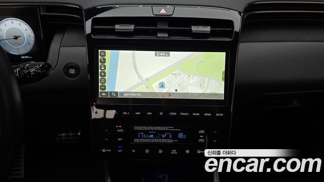 Hyundai Tucson (NX4) Gasoline 1.6 Turbo 2WD N Line Inspiration 2023 — фото 13