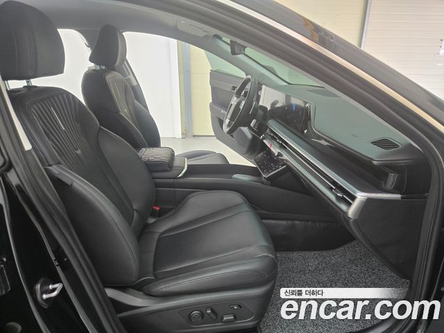 Hyundai Grandeur (GN7) 3.5 LPG 2WD (Taxi) Deluxe 2023 — фото 15