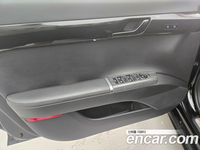 Hyundai Grandeur (GN7) 3.5 LPG 2WD (Taxi) Deluxe 2023 — фото 20
