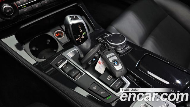 BMW 5 Series (F10) 520d xDrive 2015 — фото 9