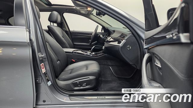 BMW 5 Series (F10) 520d xDrive 2015 — фото 15