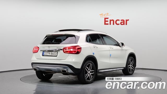Mercedes-Benz GLA-Class (X156) GLA200d 4MATIC Activity Edition 2017 — фото 2