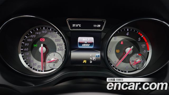 Mercedes-Benz GLA-Class (X156) GLA200d 4MATIC Activity Edition 2017 — фото 8
