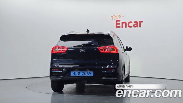 Kia Niro EV Prestige 2021 — фото 4