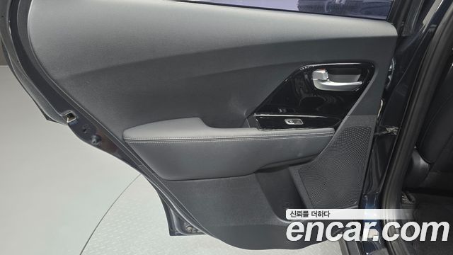 Kia Niro EV Prestige 2021 — фото 25