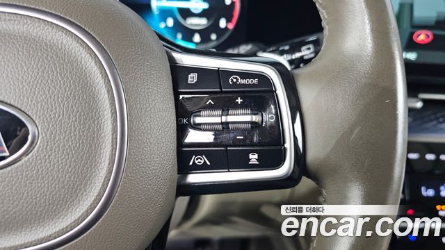 Kia Carnival (IV) Diesel 9-Seater Hi-Limousine Signature 2021 — фото 18