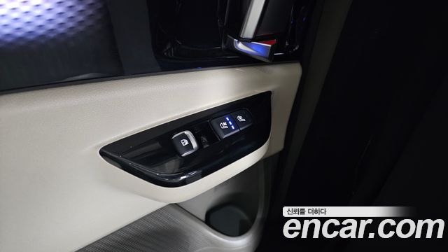 Kia Carnival (IV) Diesel 9-Seater Hi-Limousine Signature 2021 — фото 30