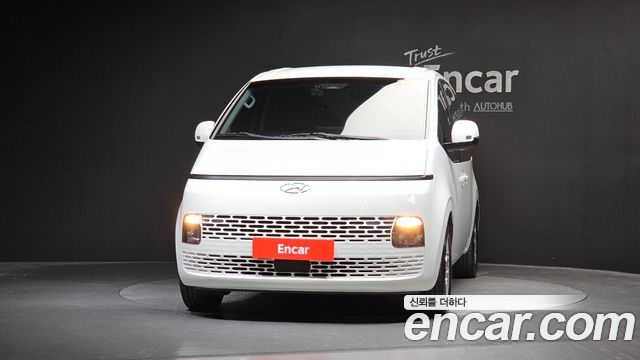 Hyundai Staria Tourer 11-Seater Modern 2022 — фото 3