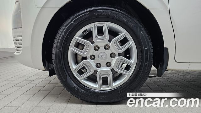 Hyundai Staria Tourer 11-Seater Modern 2022 — фото 5