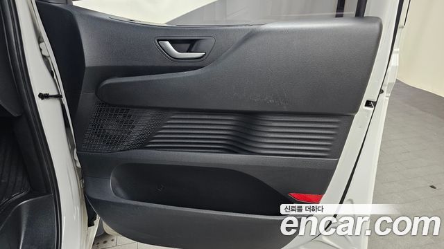 Hyundai Staria Tourer 11-Seater Modern 2022 — фото 25