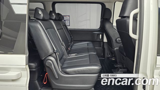 Hyundai Staria Tourer 11-Seater Modern 2022 — фото 26
