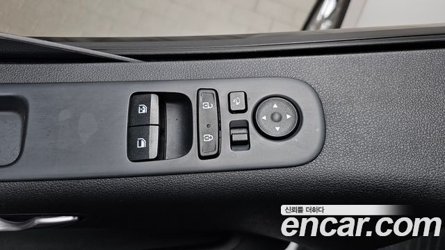 Hyundai Staria Tourer 11-Seater Modern 2022 — фото 29