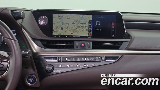 Lexus ES300h (VII) Supreme 2019 — фото 15