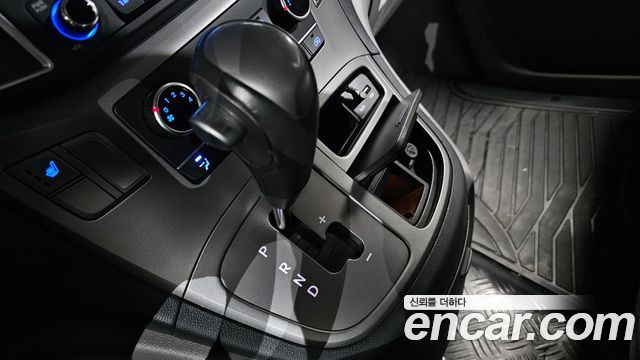 Hyundai Grand Starex Camping car 2021 — фото 9