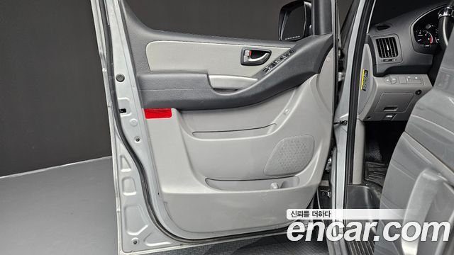 Hyundai Grand Starex Camping car 2021 — фото 25