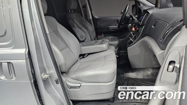 Hyundai Grand Starex Camping car 2021 — фото 26