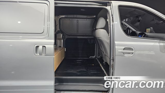 Hyundai Grand Starex Camping car 2021 — фото 27