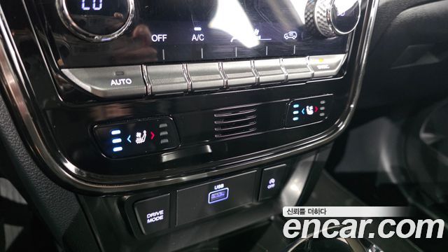 KG Mobility (SsangYong) Tivoli Air 1.5 Upbeat 2WD 2022 — фото 17