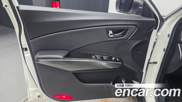 KG Mobility (SsangYong) Tivoli Air 1.5 Upbeat 2WD 2022 — фото 24