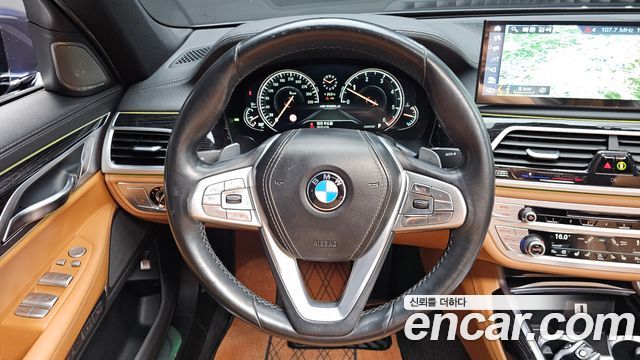 BMW 7 Series (G11) 730Ld xDrive M Sport 2017 — фото 12