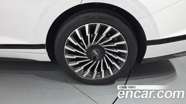 Hyundai Grandeur Hybrid (GN7) Calligraphy 2023 — фото 21