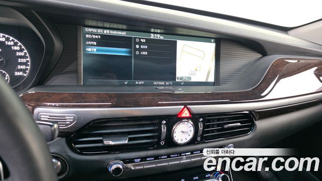 Genesis EQ900 3.8 GDI AWD Premium Luxury 2016 — фото 15