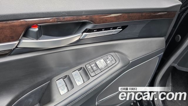 Genesis EQ900 3.8 GDI AWD Premium Luxury 2016 — фото 20