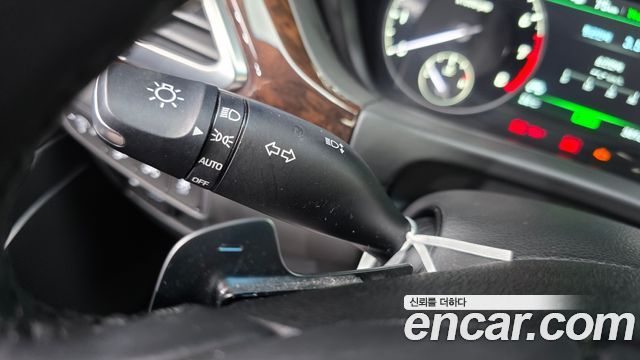 Genesis EQ900 3.8 GDI AWD Premium Luxury 2016 — фото 28