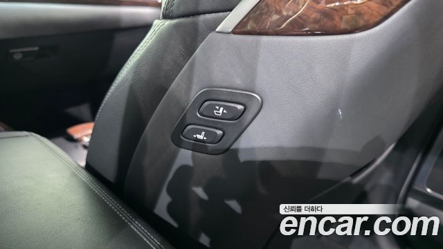 Genesis EQ900 3.8 GDI AWD Premium Luxury 2016 — фото 30
