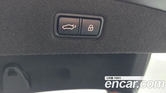Genesis EQ900 3.8 GDI AWD Premium Luxury 2016 — фото 35