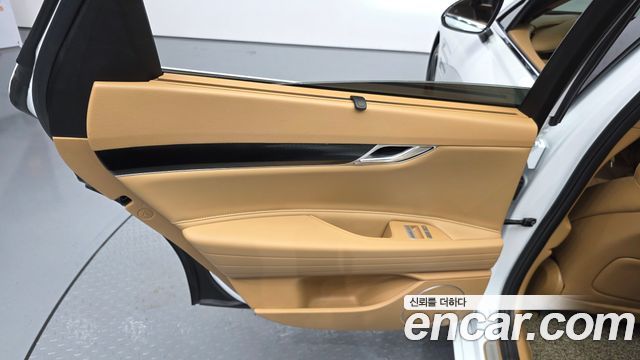 Genesis G80 (RG3) Gasoline 2.5 Turbo 2WD 2025 — фото 25