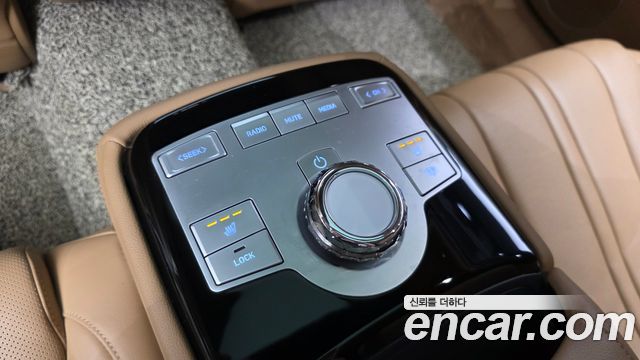 Genesis G80 (RG3) Gasoline 2.5 Turbo 2WD 2025 — фото 29