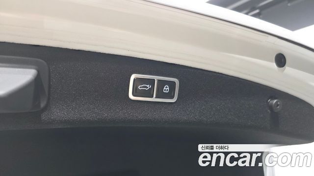 Genesis G80 (RG3) Gasoline 2.5 Turbo 2WD 2025 — фото 32