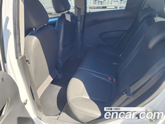Chevrolet Spark LS+ 2014 — фото 10