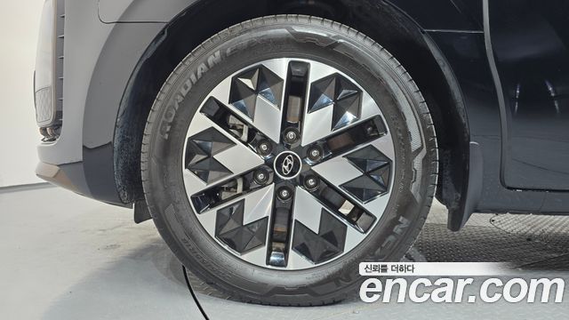 Hyundai Staria 4WD Lounge 9-Seater Limousine 2023 — фото 5