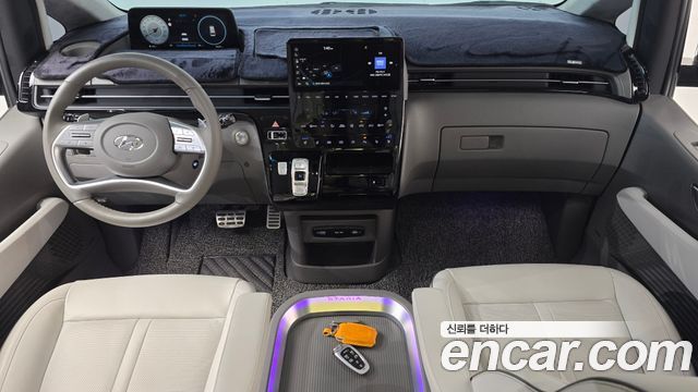 Hyundai Staria 4WD Lounge 9-Seater Limousine 2023 — фото 7