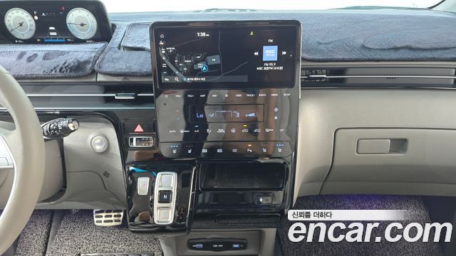 Hyundai Staria 4WD Lounge 9-Seater Limousine 2023 — фото 13