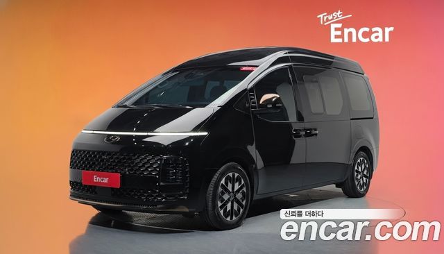 Hyundai Staria 4WD Lounge 9-Seater Limousine 2023 — фото 1