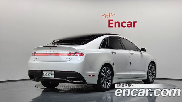 Lincoln MKZ Hybrid 2nd 2017 — фото 2