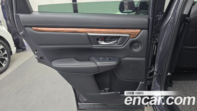 Honda CR-V (V) 2.0 Hybrid Touring 4WD 2022 — фото 25