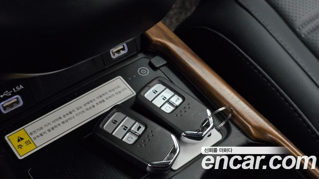 Honda CR-V (V) 2.0 Hybrid Touring 4WD 2022 — фото 34